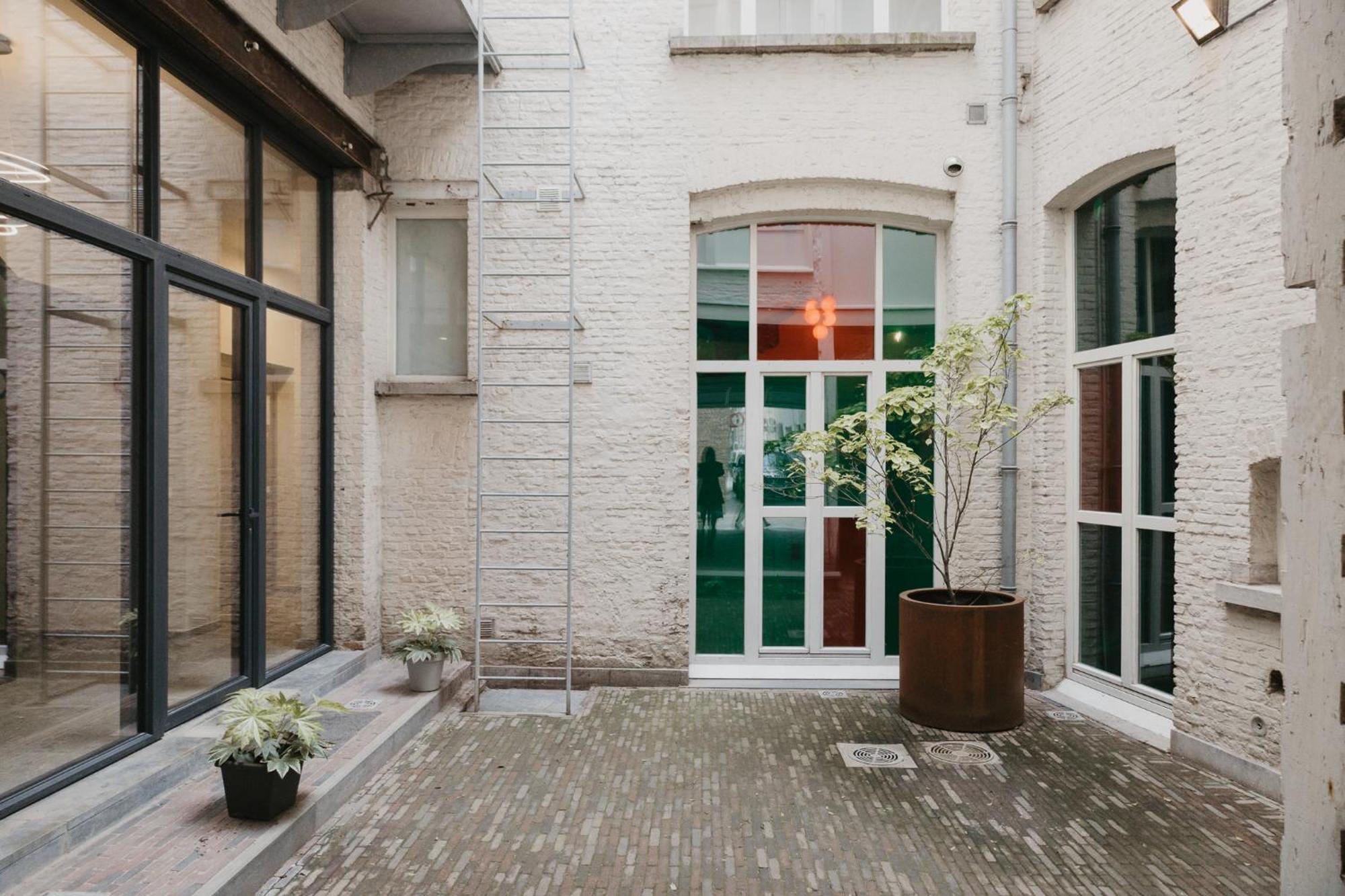 Blue Bird Residence Antwerp Exterior photo