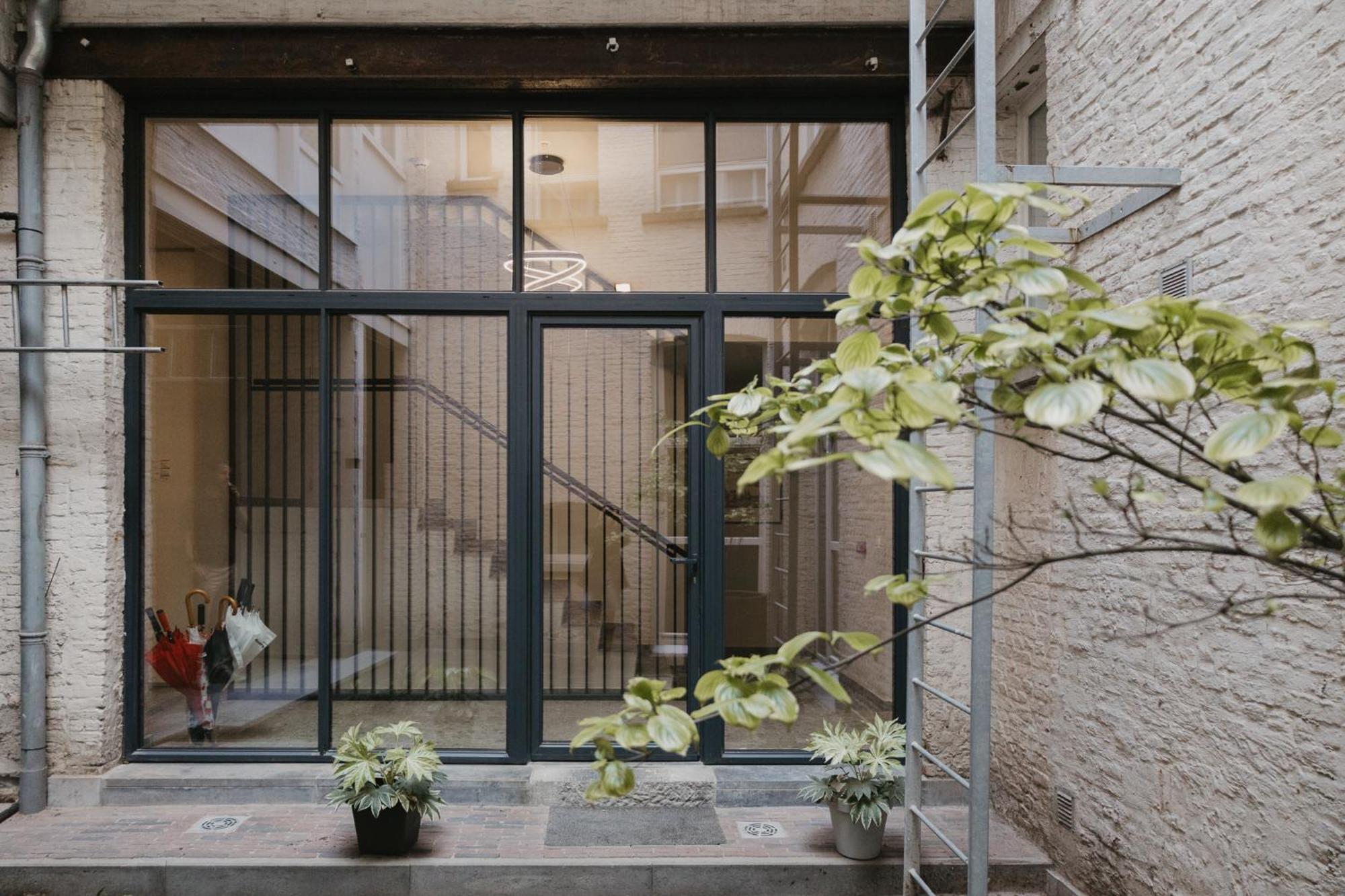 Blue Bird Residence Antwerp Exterior photo